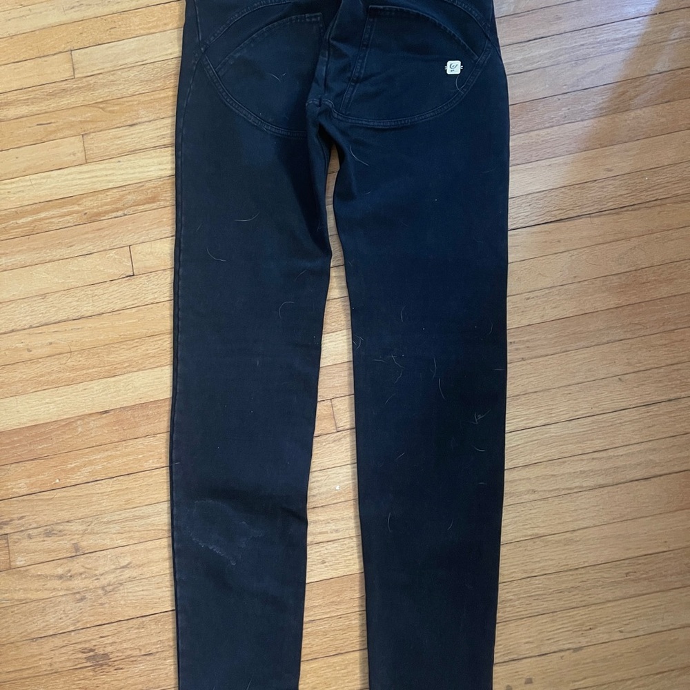 Freddy Women's Sleek Black Jeggings - Picture 2 of 4
